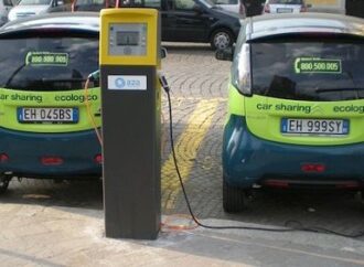 Auto elettriche: aggiornato il Piano Nazionale punti di ricarica