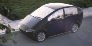 Australia: nel 2017 la prima auto a pannelli solari circolerà sulle strade