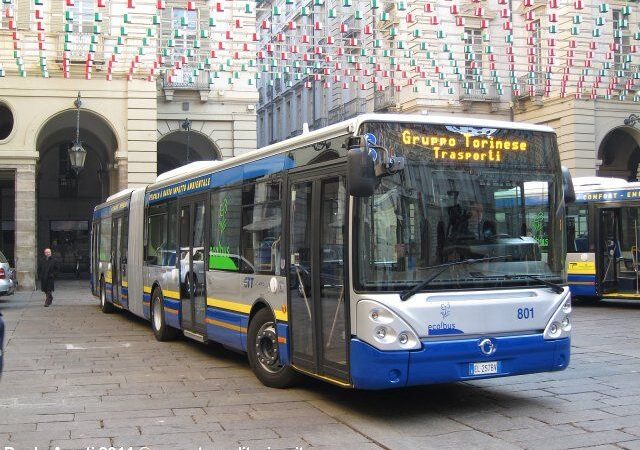 Torino: abbonamenti per bus e tram legati al reddito