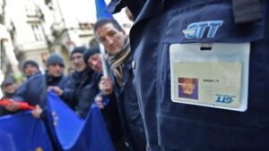 Torino: alta adesione allo sciopero dei lavoratori Gtt
