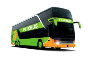 Flixbus: il governo interverrà sulla norma anti bus low cost