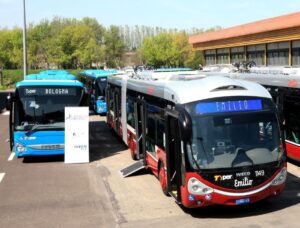 Bologna: Tper ha presentato 16 nuovi bus Iveco