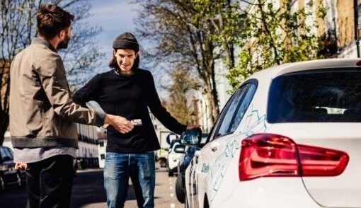 Milano: con “Handshake” di DriveNow, niente più parcheggi