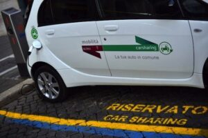 Roma: Car sharing, al via la sperimentazione del servizio “One Way”
