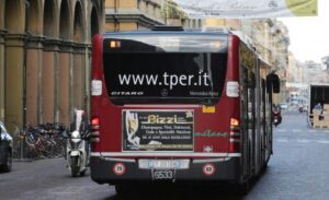 Tper: abbonamenti agevolati per gli studenti Unibo e di Sambio