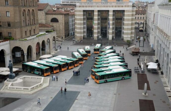 Brescia: in servizio 20 nuovi bus a metano