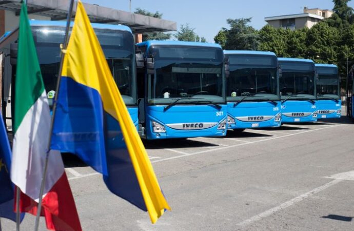 Parma: Tep ha presentato 15 nuovi bus