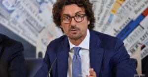 Lotta agli sprechi e meno corruzione, le priorità del neo ministro Toninelli
