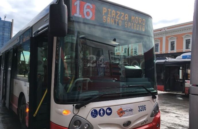 Bari: richiesti alla Regione finanziamenti per altri 25 autobus