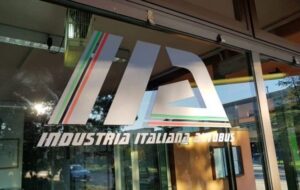 Per il salvataggio di IIA scende in campo il governo