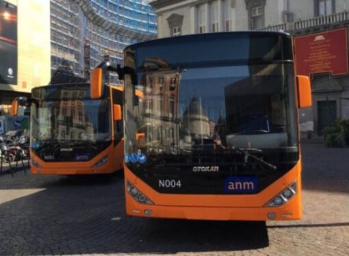 Napoli: sono entrati in servizio 10 nuovi bus