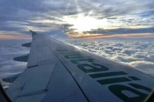 Alitalia: via libera a offerta FS