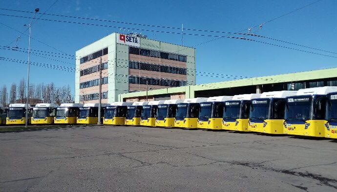 Modena: Seta, presentati 20 nuovi bus urbani a metano