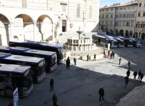 Umbria: presentati 83 nuovi autobus
