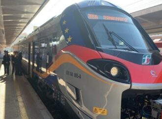 Sicilia: Trenitalia, consegnato il primo treno “Pop”