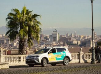 A Roma e Napoli i taxi come fattorini