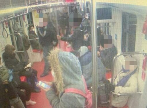 Milano: ingressi scaglionati ai tornelli del metrò