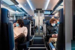 Piemonte: corse a pieno carico su treni e autobus di linea