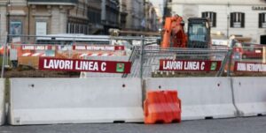 Roma: Raggi, un commissario straordinario per i lavori della metro C