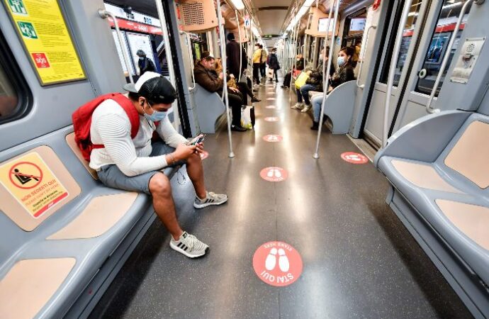 Milano: Atm, bus e metropolitana semi vuoti