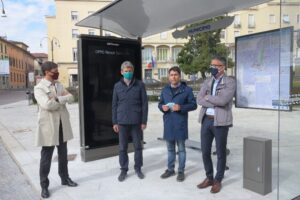 Pavia: arrivate le prime pensiline “smart”