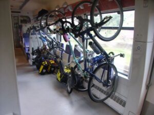 Fs: arrivano le carrozze Ic riservate alle biciclette
