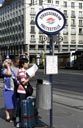 Bolzano. L´arte sboccia alle fermate dei bus:  stravaganti caratteri tipografici, vetrate colorate, piantine dei tragitti artisticamente rivisitate