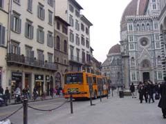 FIRENZE. TRAFFICO: TUTTE LE INFORMAZIONI SU FLUSSI, VELOCITÀ, DISTANZA DI SICUREZZA, VIAGGIANO SU INFOTRAFFICO