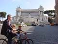 UNA ROMA A DUE RUOTE: LA BICI SCAMBIA CON METRO, FS E BUS