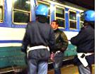 FIRENZE. SUL TRENO SALGONO LE FORZE DELL'ORDINE: PENDOLARI E VIAGGIATORI PIU' SICURI