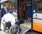 GORIZIA. BUS PIU' ACCESSIBILI PER I DISABILI: INSTALLATE NUOVE ATTREZZATURE SUI MEZZI E AD ALCUNE FERMATE