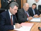 BOLZANO. STAZIONI E RETE DELLA PUSTERIA: DURNWALDER FIRMA DUE ACCORDI CON L'AD DELLE FS MORETTI