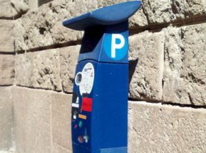 Roma. Torna oggi la sosta tariffaria: parcometri in funzione con un 'pacchetto' sperimentale di agevolazioni