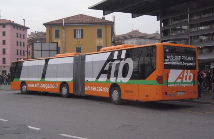 Bergamo: Atb, capienza all’80% su autobus, funicolari e tram