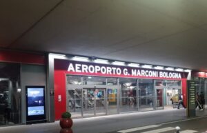 Bologna: debutta la navetta Ospedale Maggiore-Aeroporto “Guglielmo Marconi” di Tper