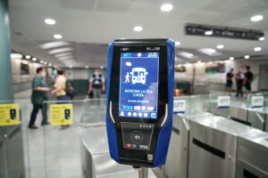 Torino: biglietti a bordo, piace il pagamento contactless