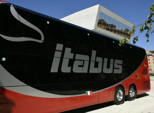Debuttano oggi i bus rossi di Itabus
