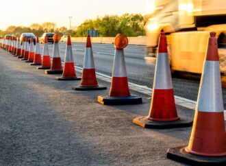 Sicurezza sulle strade: gli italiani rispettano il codice della strada ma bocciano le condizioni delle strade