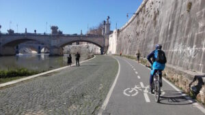 Roma: attiva l’app “Roma corre in bici”