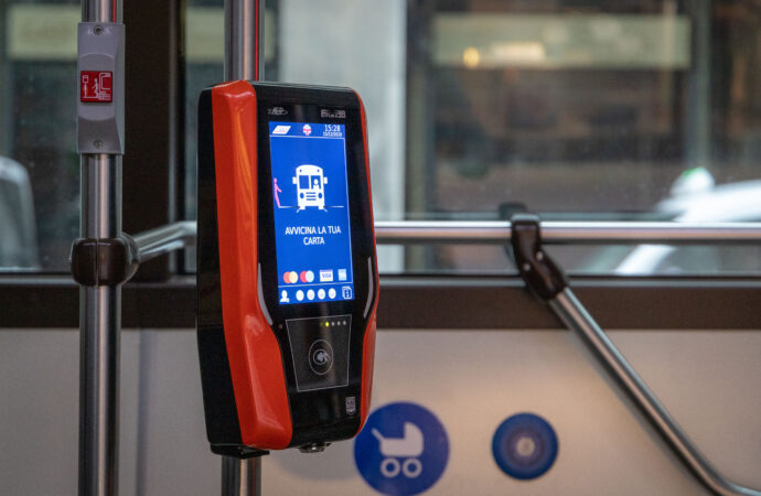 Milano: ATM, 7 mila contactless per tram bus e filobus
