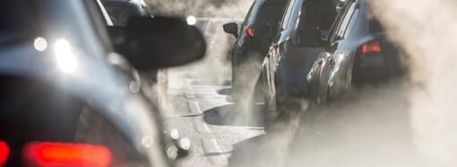 Chi inquina non paga: in Italia la tassazione auto è scollegata dalle emissioni