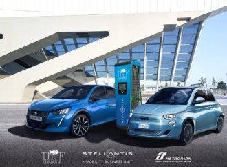 Punti ricarica veicoli elettrici: accordo tra Gruppo FS, TheF Charging e Gruppo Stellantis