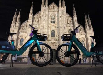 Da oggi a Milano disponibili 1000 biciclette elettriche TIER