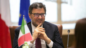 Giorgetti: pronti 80 milioni per i nuovi e-bus