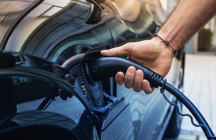 285.000 punti di ricarica in tutta Europa con DKV Mobility