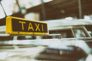 Rimini: Taxi, via libera al nuovo bando per 14 licenze