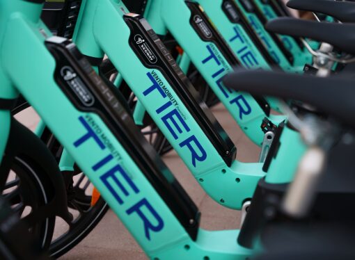 TIER arriva a Torino con 100 biciclette elettriche