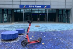 Rho: arrivano 100 monopattini di Voi Technology