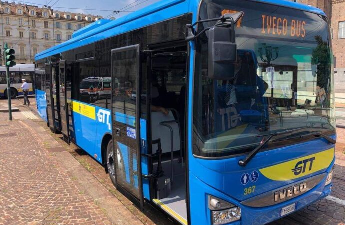Ivrea: Gtt, da febbraio in servizio 50 nuovi autobus Crossway di IVECO BUS
