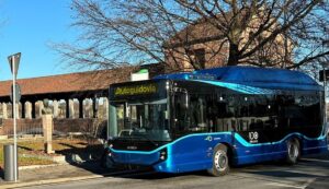 Autoguidovie: in arrivo 120 E-WAY plug in di IVECO BUS